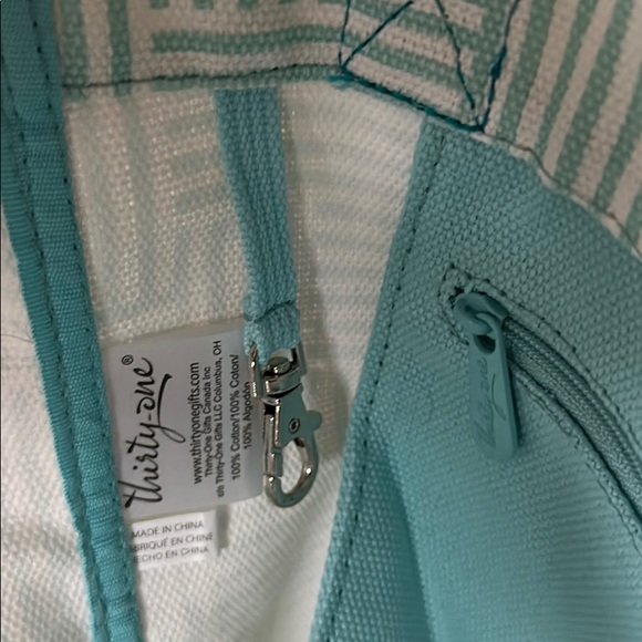 New with Tags!  Thirty-one -New Horizons Tote - Picture 5 of 7